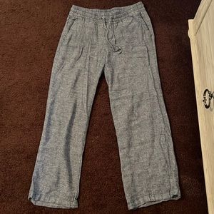 Blue size small crop pants